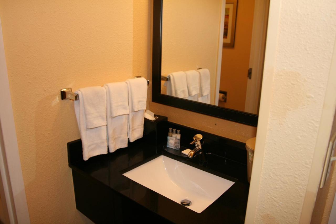 Okatie Hilton Head Hotel Блафтон Экстерьер фото